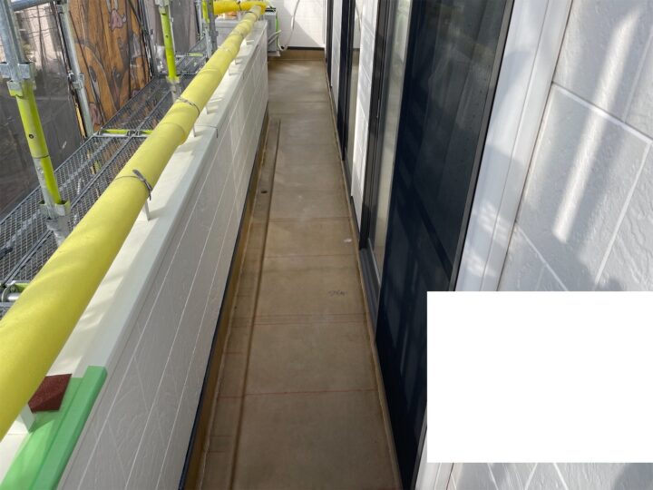 【ベランダ】中塗り