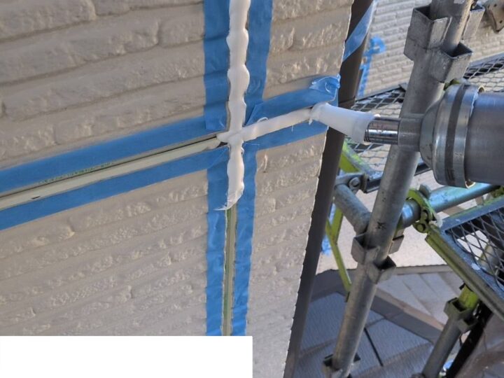 【シーリング】充填施工中